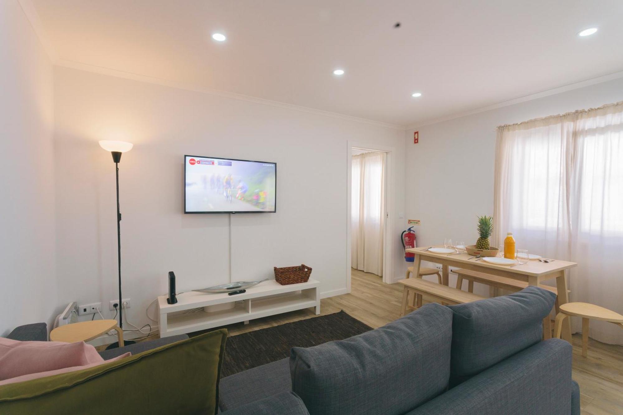 Apartment 102 - Hut Spot